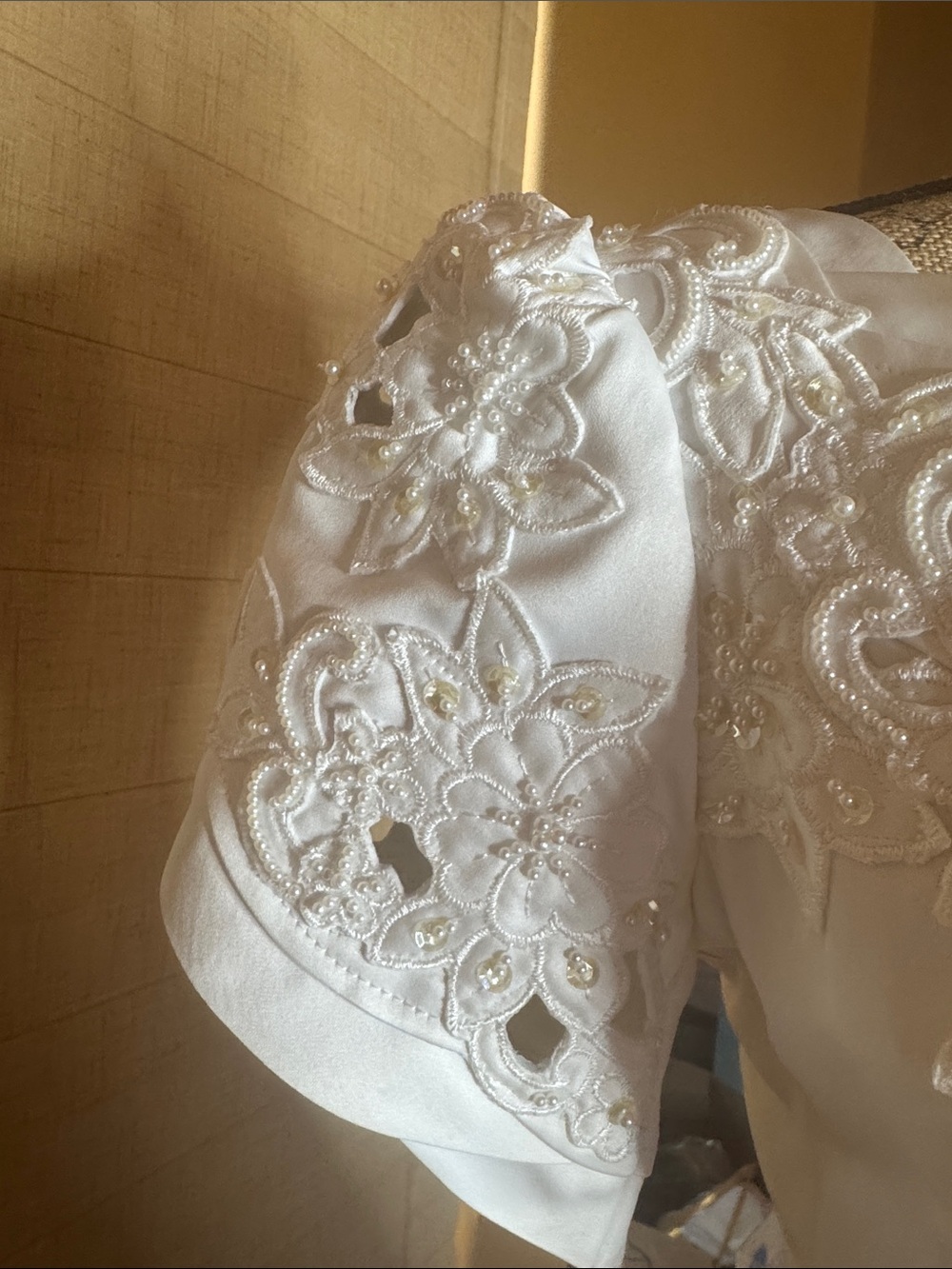 Merry Max Vintage Wedding Gown Size 10 White Pearl Beaded Lace Cathedral Train - Picture 4 of 13
